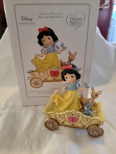 Precious Moments Disney Princess Parade Blancanieves Edad 1 Cumpleaños Desfile 104403 - Imagen 1 de 6