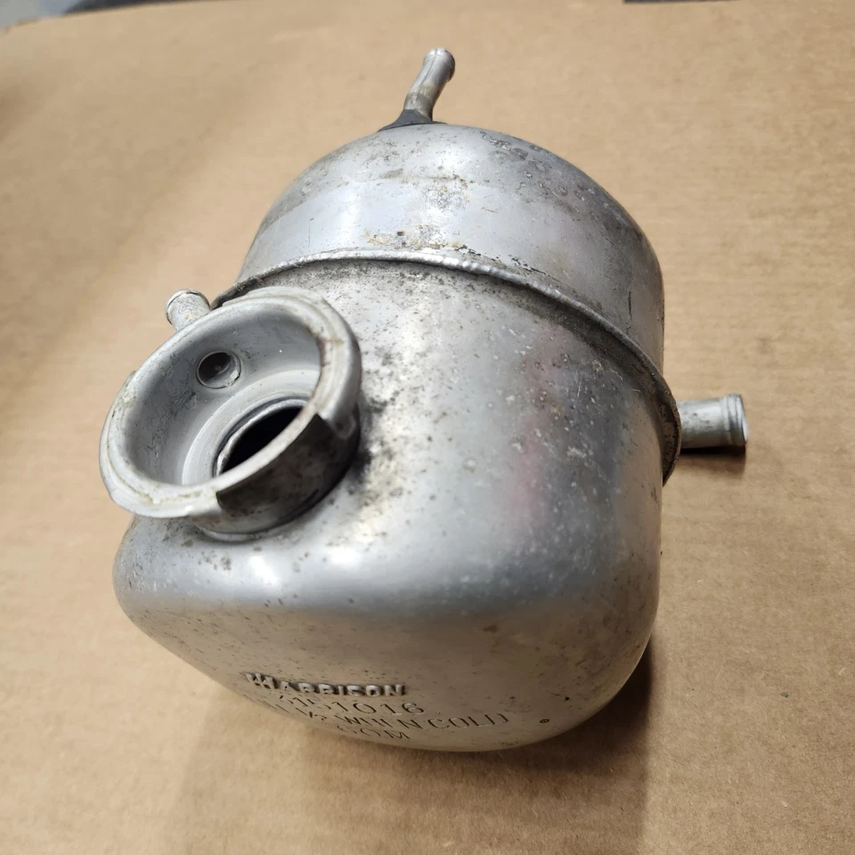 61-62 C1 Corvette tanque de expansión desbordamiento botella de sobretensión Harrison OEM fecha 60M Foto 2 de 4