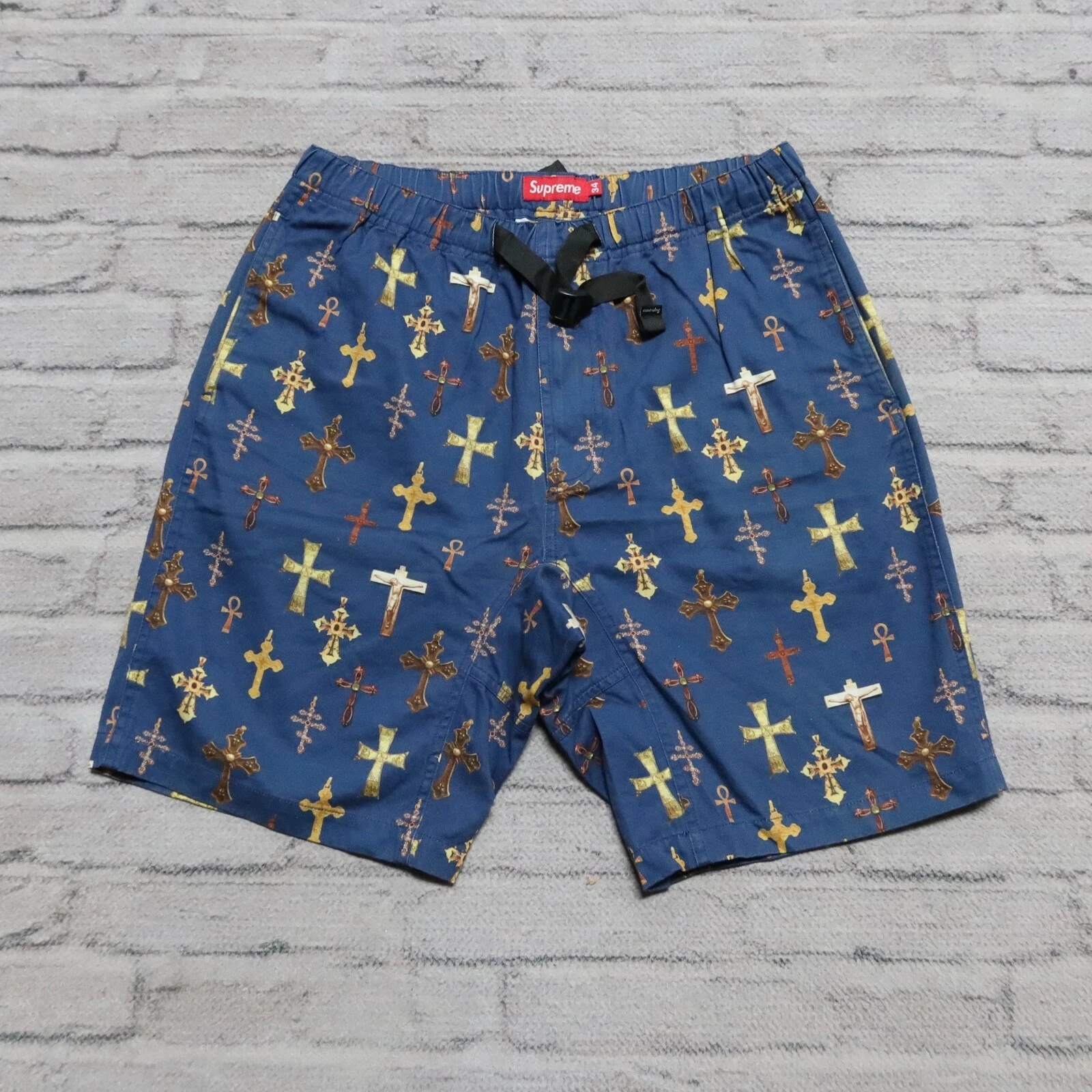 Short imprimé croix suprême taille 34 vintage rare