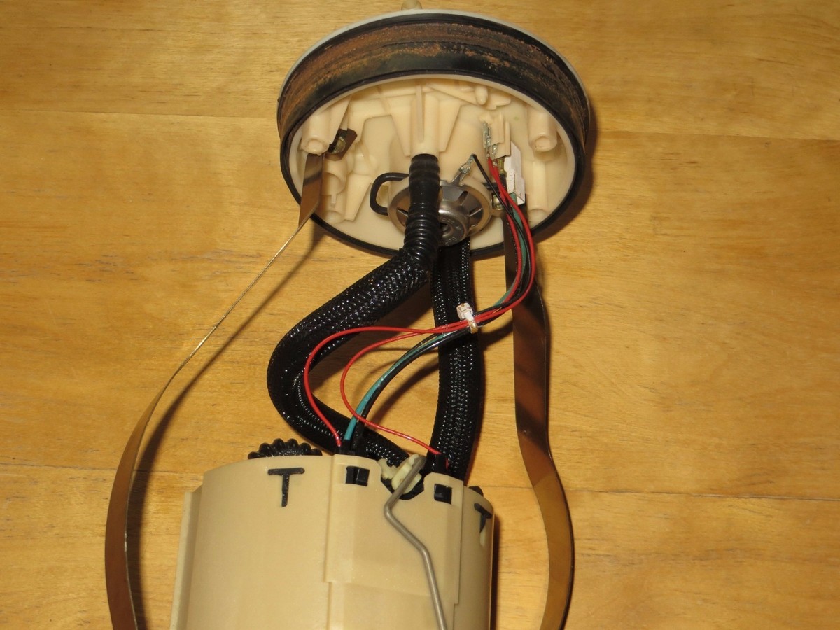 Kraftstoffpumpe fuel pump pompa benzina Alfa Romeo Spider GTV 916  