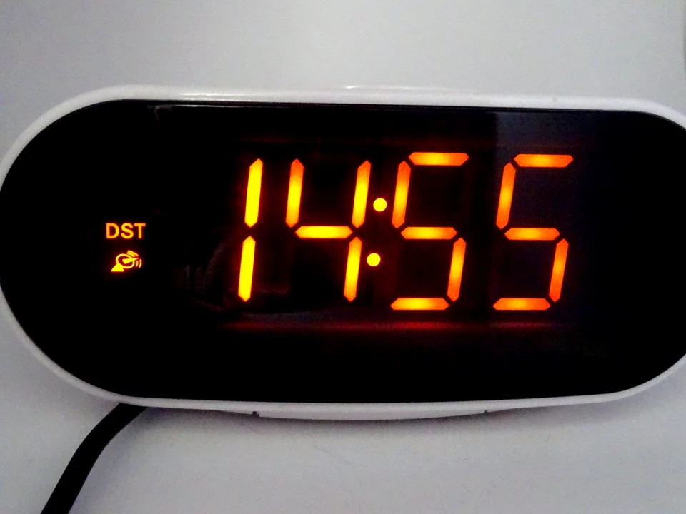 ATLANTA Top-Marke Funk Wecker Digital Wiederholung Beleuchtung Netzkabel 1138/03 - Bild 2 von 4