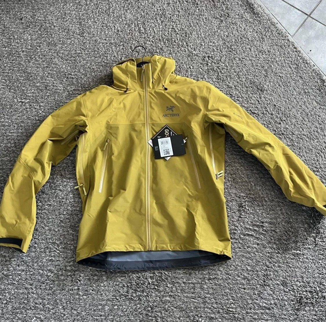 Arcteryx Gore Tex Jacket In Men's Coats & Jackets for sale | eBay