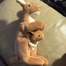 Ty Beanie Baby 1996 Pouch Kangaoo