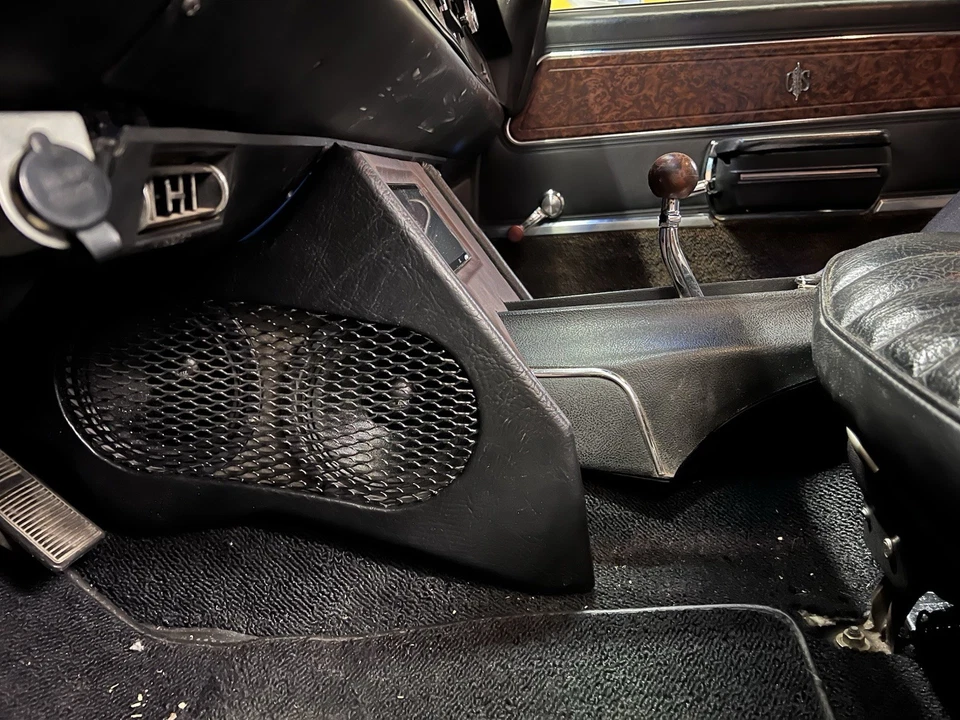 Oldsmobile Cutlass 1970-1972 consola central Foto 2 de 4