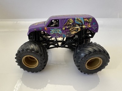 HTF Monster Jam Jester Purple Gold Wheels Loose 4X4 Truck 1:64 Diecast