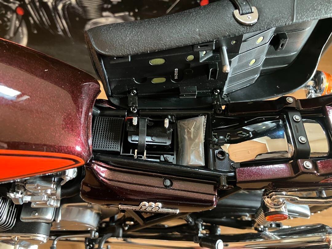 Minichamps Kawasaki Z2 750RS Fireball Color 1/6 Scale #PCKEY6 1/6