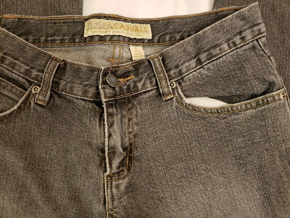 Cabelas Casuals Womens Light Grey Denim Straight Leg Jeans Size 6 - Image 3 of 4