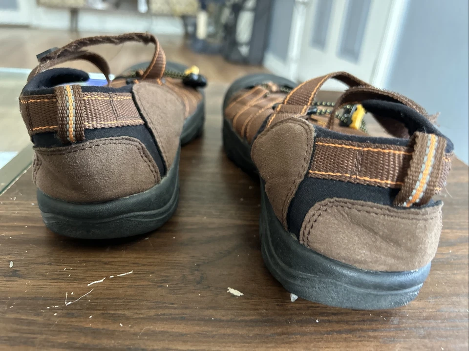 Sandalias Keen Newport para hombre marrón bisonte talla 6 Foto 4 de 4