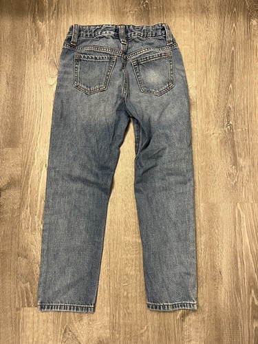 Girl's Gap Girlfriend Destroyed Jeans- Size 6- Pre-owned - Picture 4 of 5
