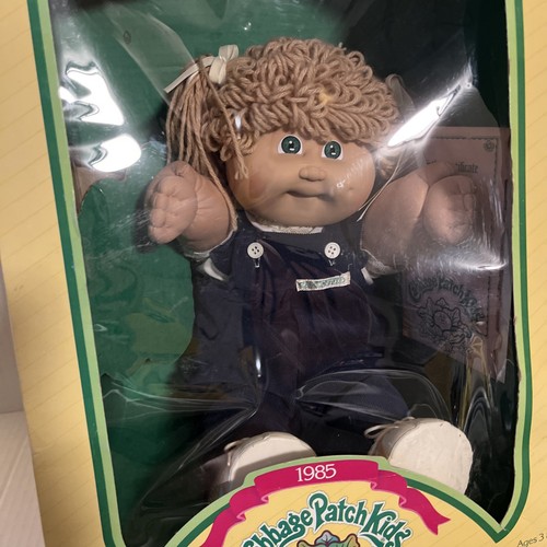 Cabbage Patch Kid Girl Doll W/Papers & Box- 1985 Coleco-Pony Tails-Blue Overalls - Picture 2 of 17