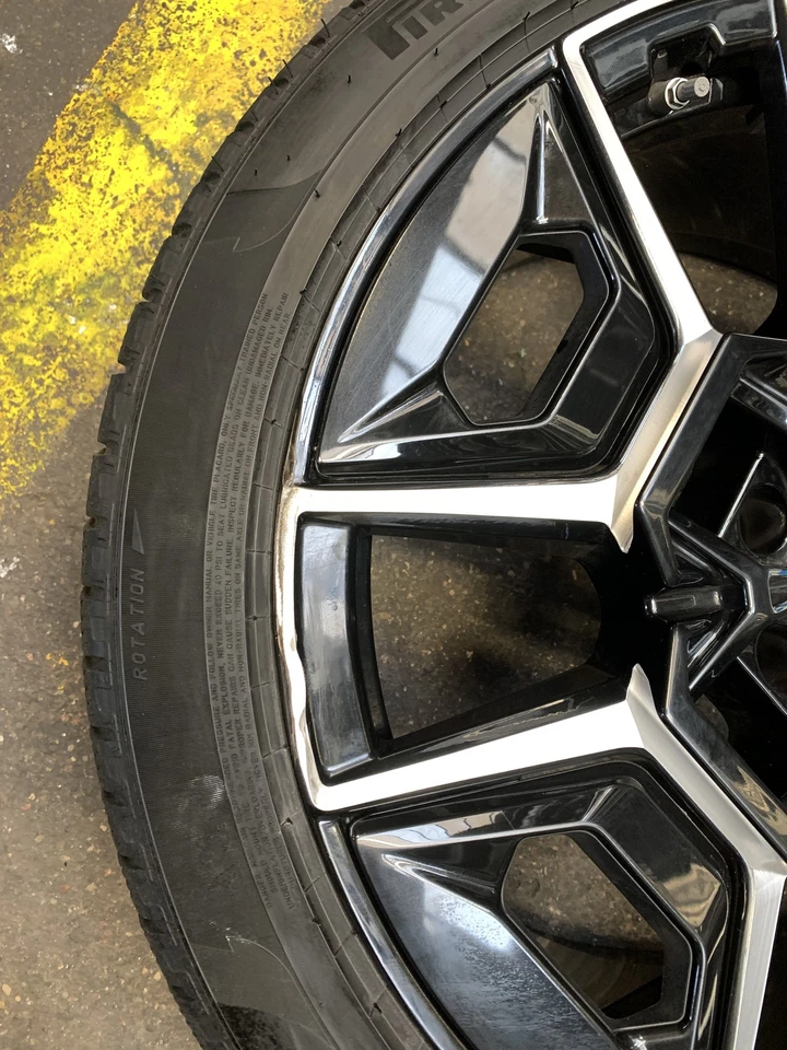 4 Orig BMW Winterräder Styling 922 M 275/40 R22 107V XM G09 1543987 3233 - Bild 4 von 4