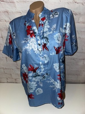 Made in China traumhaftes Blusenshirt mit Stehkragen blau geblümt Grösse M
