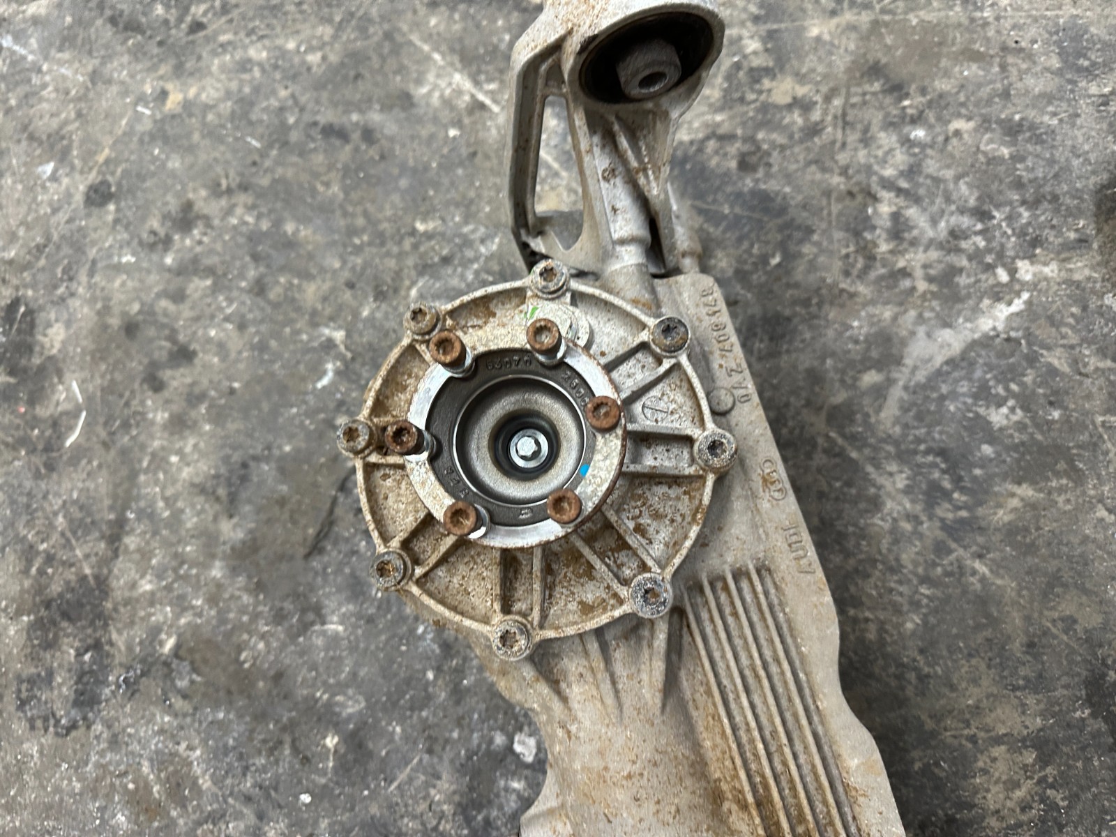 2014 AUDI R8 V10 OEM AWD FRONT AXLE DIFF DIFFERENTIAL ASSEMBLY