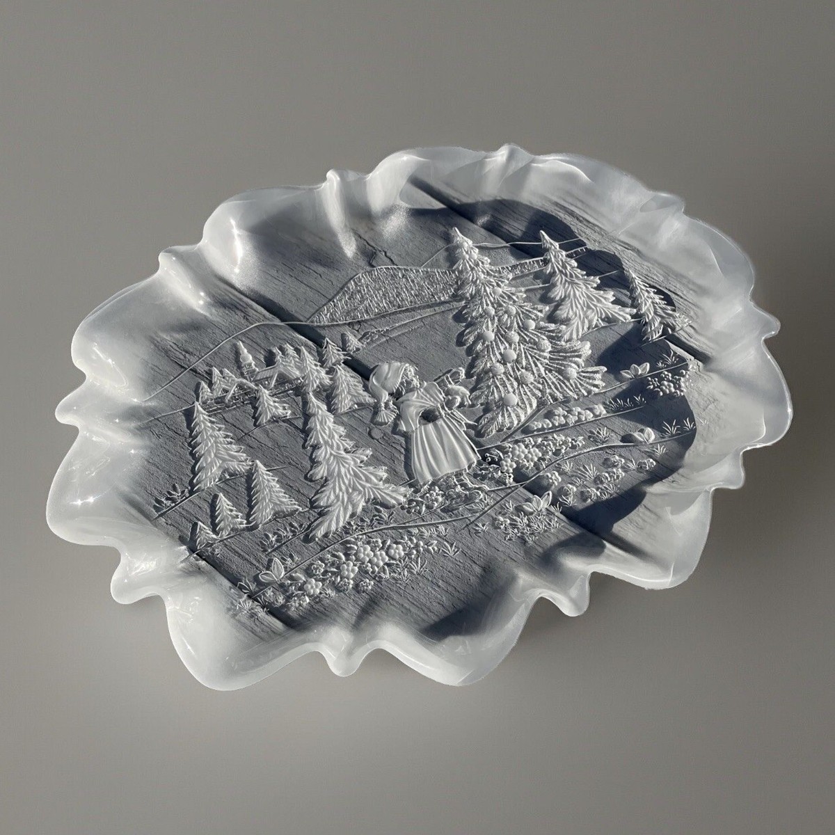 MIKASA CHRISTMAS STORY 17-1/4