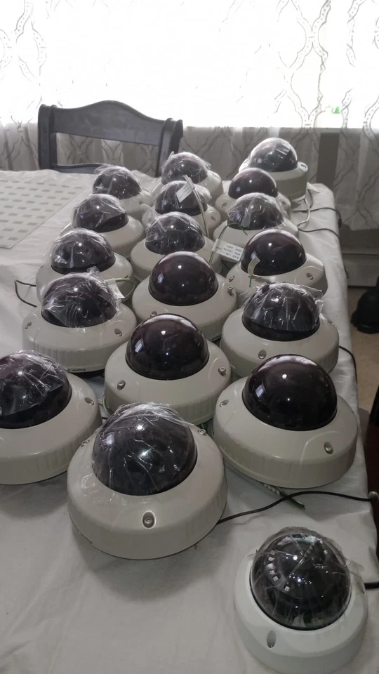 Cámara CCTV color Panasonic WV-CW474F (lote de 18) Foto 3 de 3