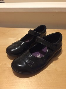 clarks girls shoes size 11