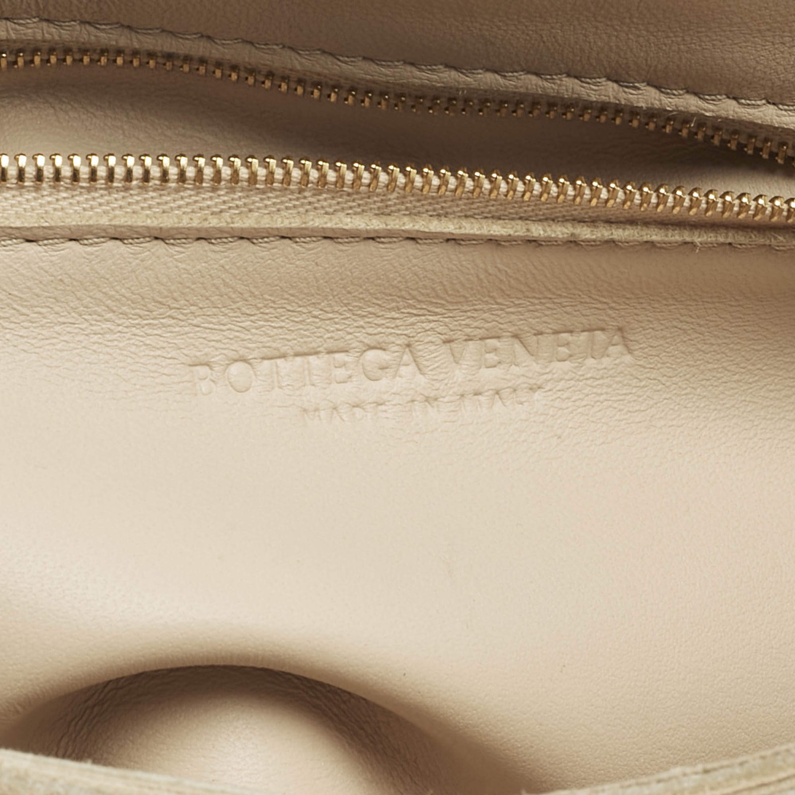 Bottega Veneta Beige Intrecciato Leather Cassette Shoulder Bag thumbnail 8