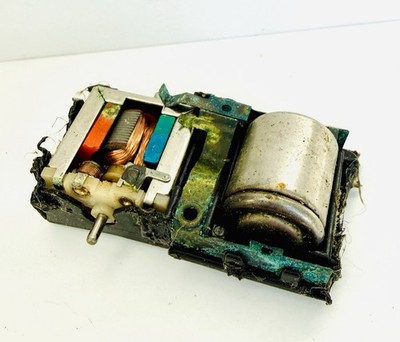 Hot Wheels Redline 1970s Sizzlers Original Motor with Battery Untested Part