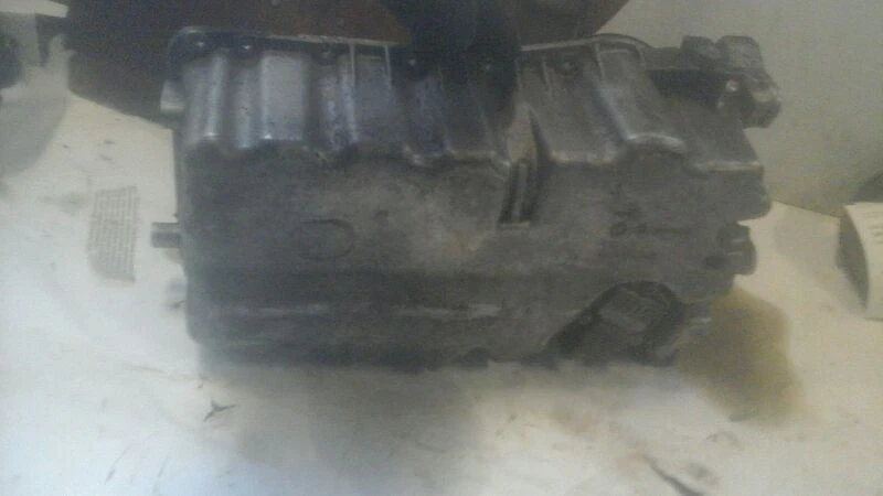 08 09 10 11 12 13 14 15 AUDI TT CÁRTER ACEITE 2.0 LITROS ENAC43400 Foto 3 de 4