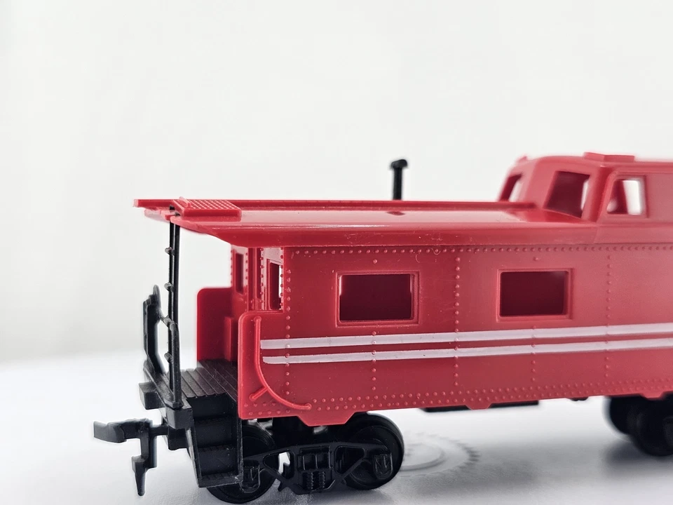 *READ Tyco HO Scale "689" Freight Train Caboose Car Model Railroad Rolling Stock - Image 3 of 4