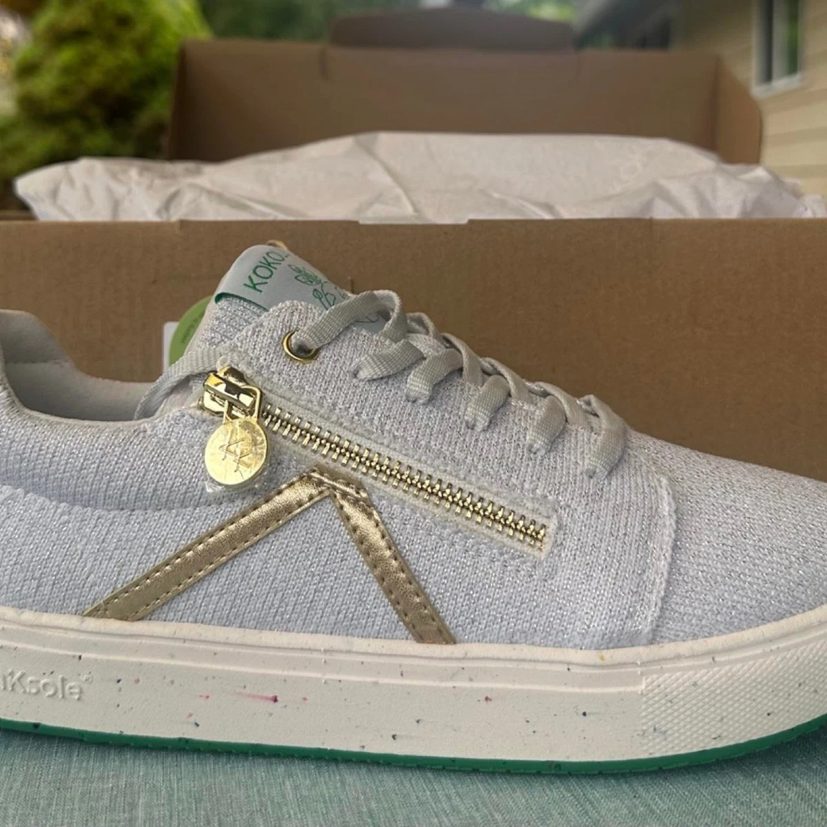 KOKOLU White Gray Gold Comfort Knit Sneakers Womens Size 7