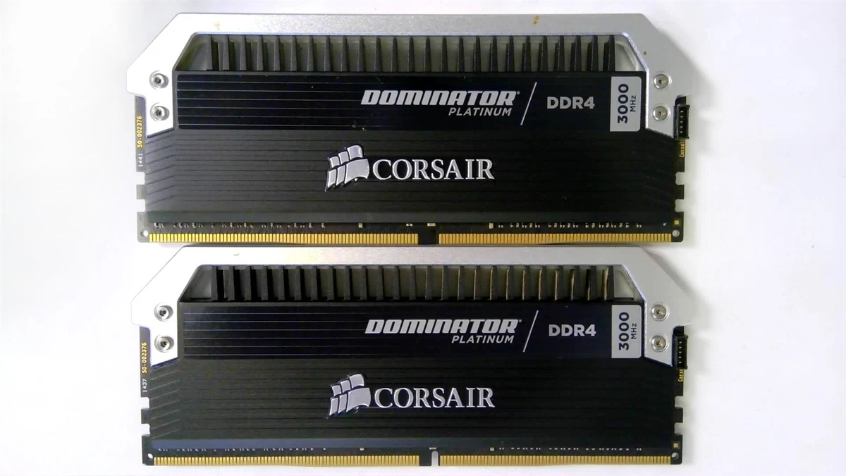 Corsair PC4-24000 (DDR4-3000) Bus Speed Computer RAM 4 GB Capacity