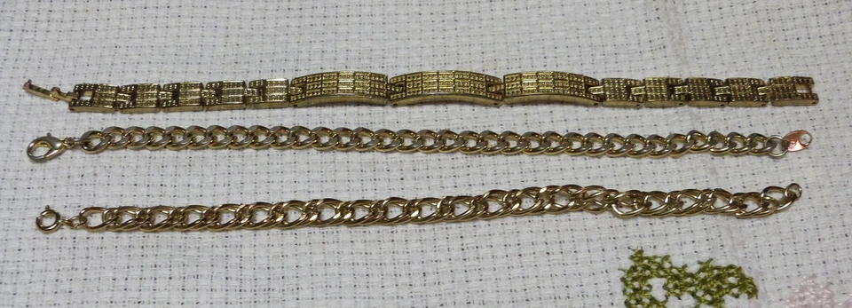 3 anciens Bracelets métal doré/BIJOUX/ VINTAGE - Photo 1/1