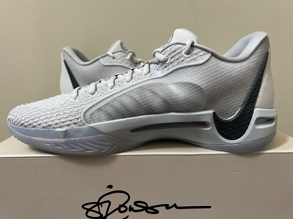 Nike Sabrina 1 'Ionic' Photon Dust Anthracite FQ3381-010 Size 6-17.5