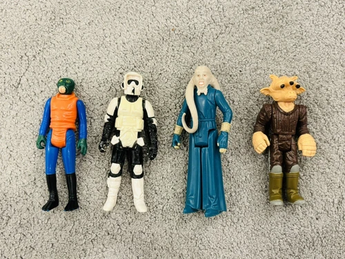 Vintage Kenner Star Wars Action Figures Lot of 4 Bike Scout Yees Walrusman Bib