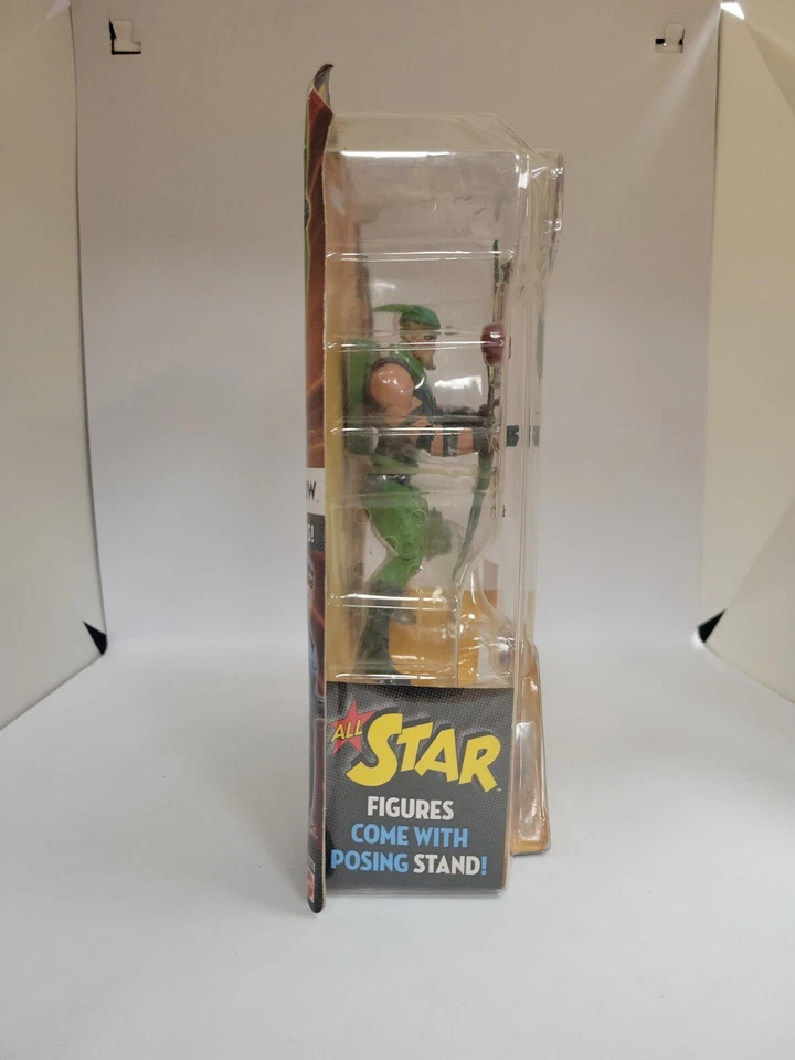 Figura de acción Mattel DC Universe Green Arrow 6" con arco y flechas Foto 2 de 4