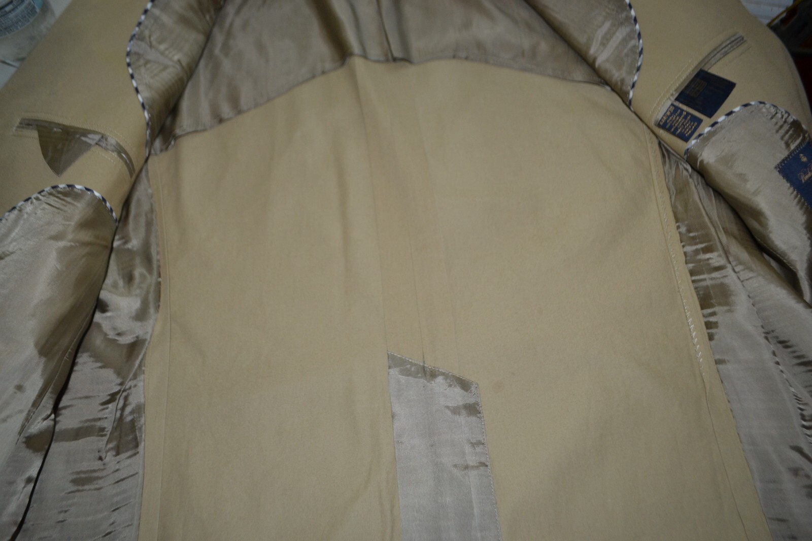 Brooks Brothers Men Fitzgerald Khaki Parial Lining 2 Button Sports Coat Sz 44R thumbnail 9