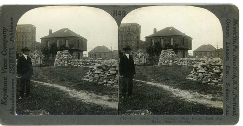 Old Hudson Bay's Company's Block House Sault Ste Marie Ontario Stereoview c1900 - Picture 2 of 3