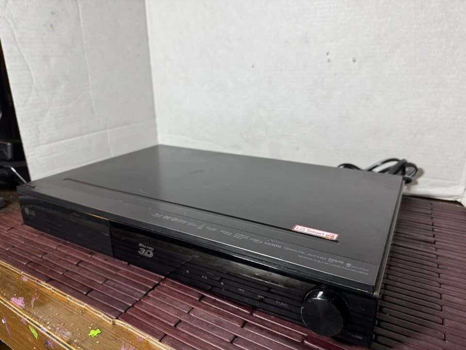 Sistema de cine en casa LG LHB336 red 3D Blu-Ray 150W probado *sin control remoto Foto 4 de 4