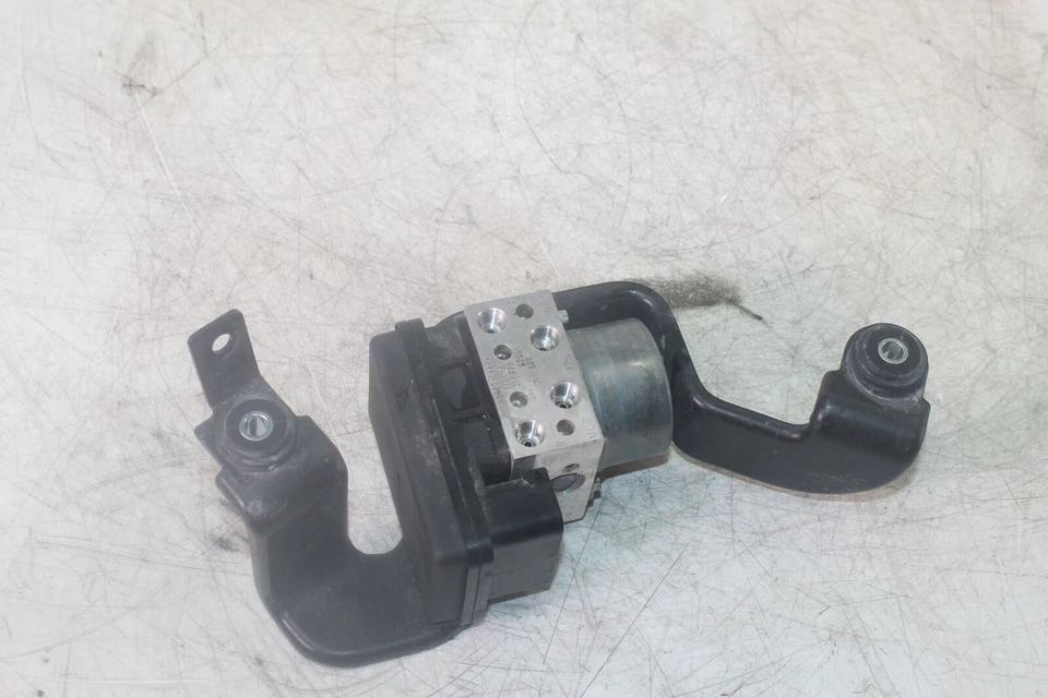 17-20 铃木 Gsxs 1000 Abs 泵单元模块 55610-04k00 — 第 4/4 张图片