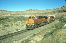 BNSF 8017 ES44C4 KINGMAN CANYON AZ ORIGINAL SLIDE 12-16-19 T3-16