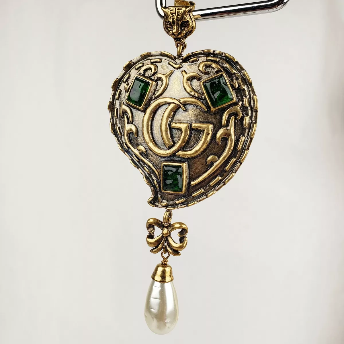 Gucci earrings and necklace sale