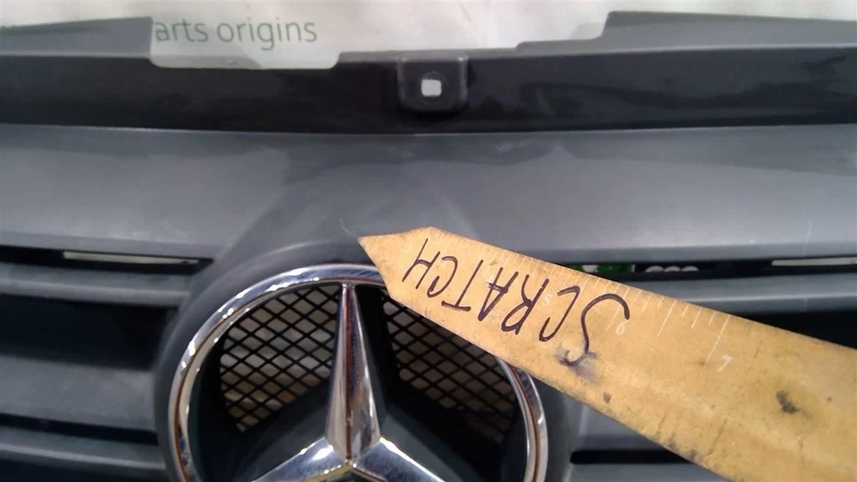 MERCEDES-BENZ SPRINTER 2500 2018-2020 PARACHOQUES DELANTERO REJILLA OEM A9108800000 Foto 3 de 4