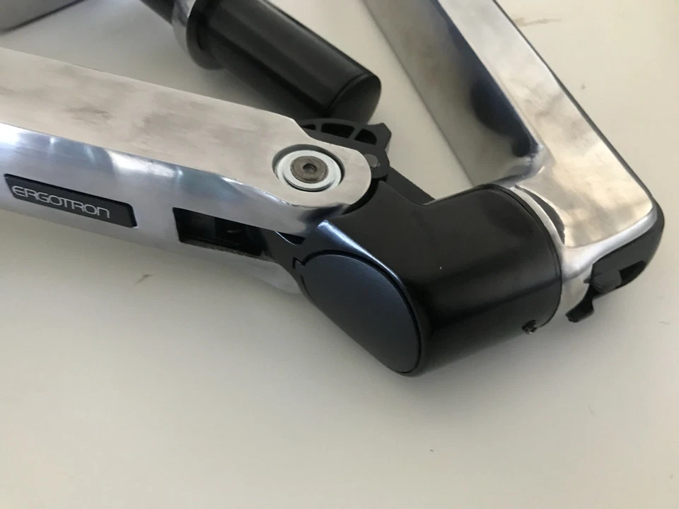 Ergotron LX - Monitor Halterung - Durchtischbefestigung - Bild 2 von 4