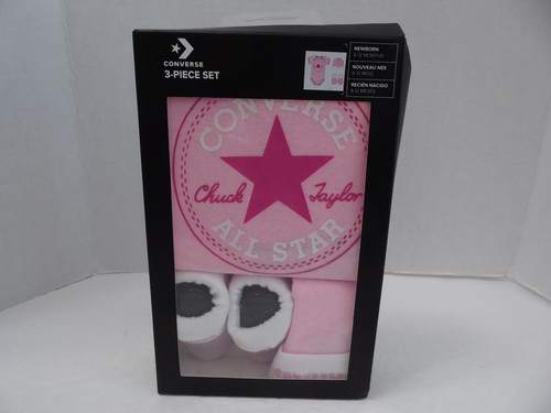 Converse 3-teiliges Newbord Set Cap Body & Booties rosa Neugeborene 6-12 Monate
