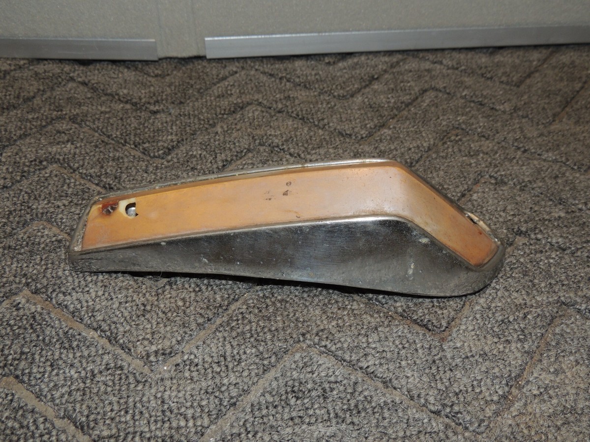 Vintage Harley Davidson FLH Front Fender Lamp #59265-68 | eBay