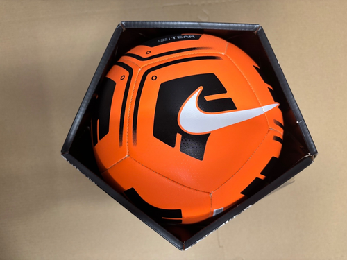 FUSSBALLBALL-NIKE-GR.5-NIKE PARK TEAM-ORANGE & SCHWARZ IN FARBE-NEU-IM KARTON-