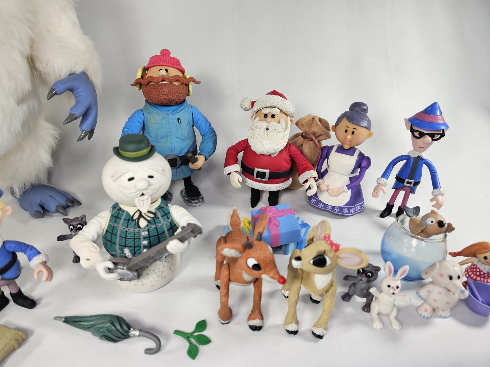 Rudolph The Red Nosed Reindeer Figures Lot Memory Lane 2003 | eBay