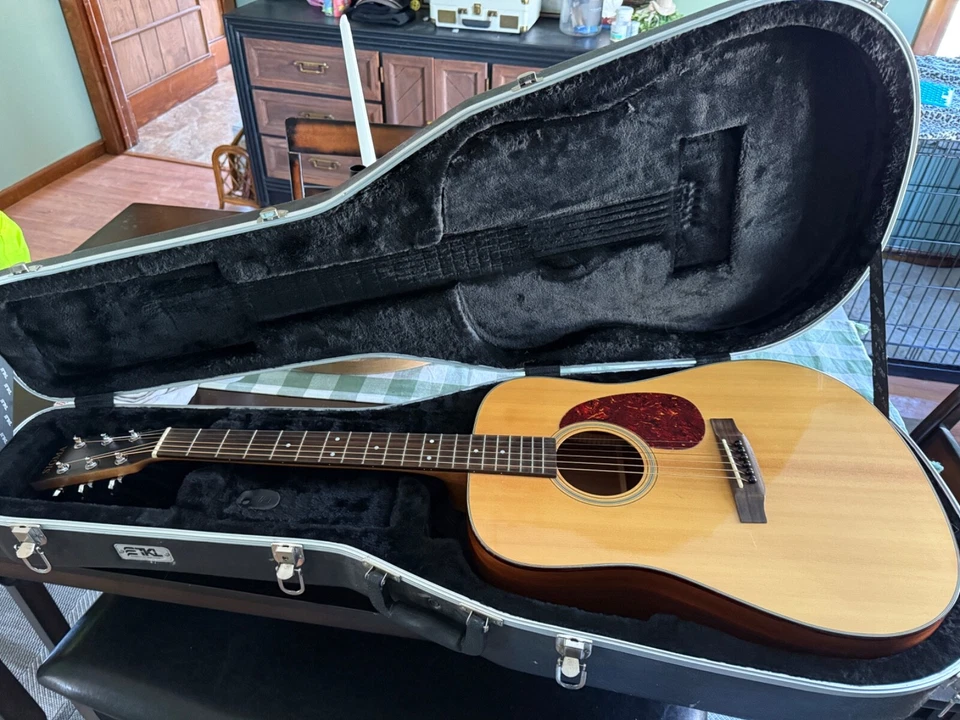 Sigma Acoustic Guitar SD-18. - Image 3 of 3