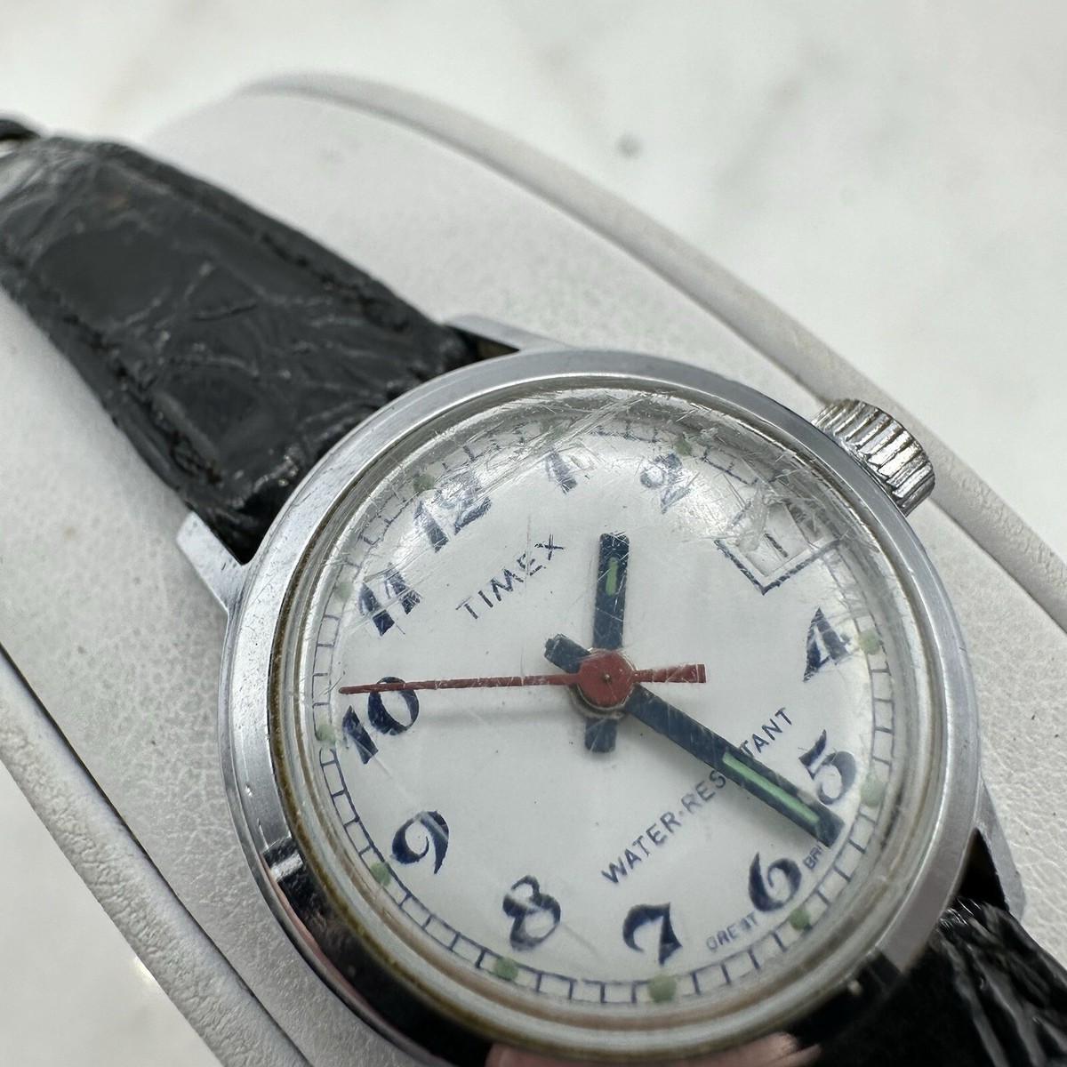 WORN Vintage Ladies Timex 25mm Watch manual wind, Great  display picture 2