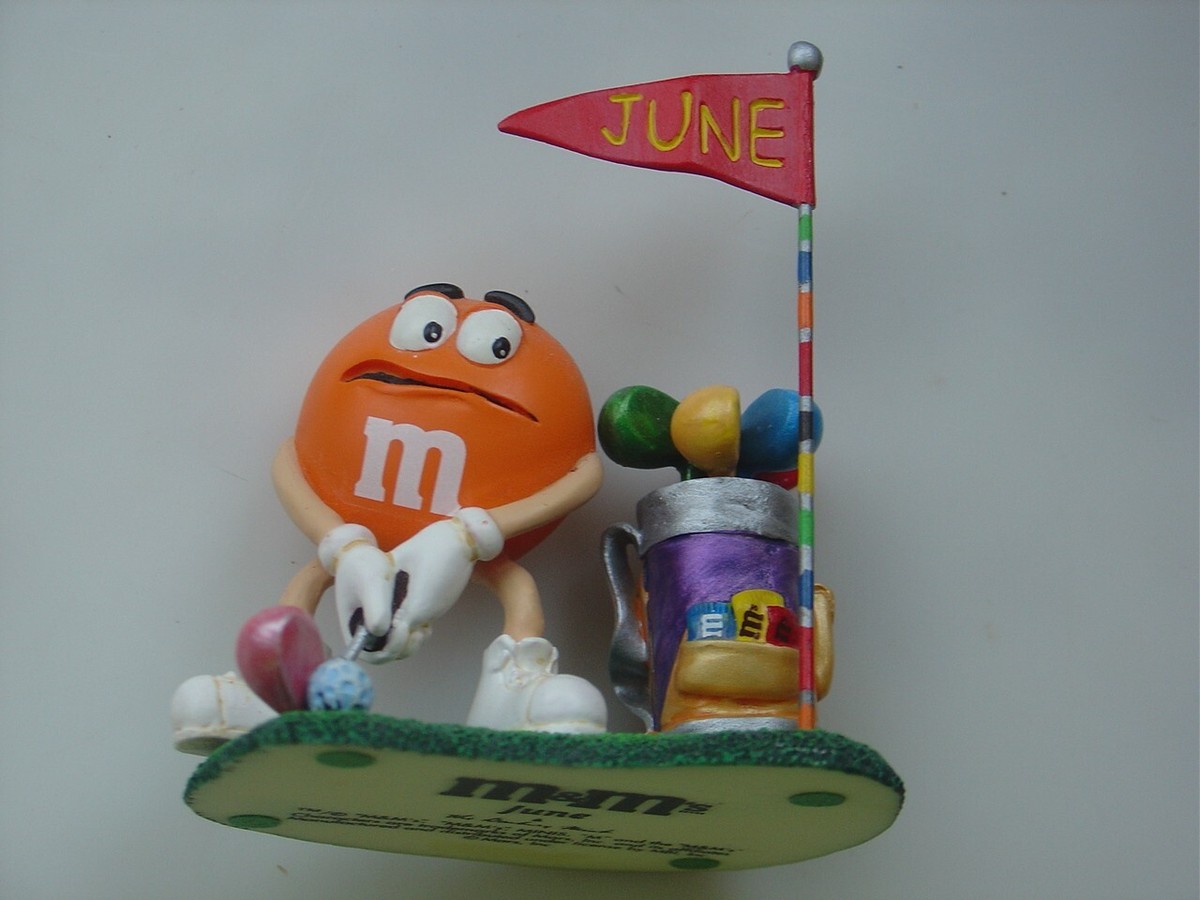 M&M’S カレンダー　フィギュア　エムアンドエムズ　アメリカヴィンテージ The Danbury Mint M&M's Candy Calendar Figure Month of June Golfer