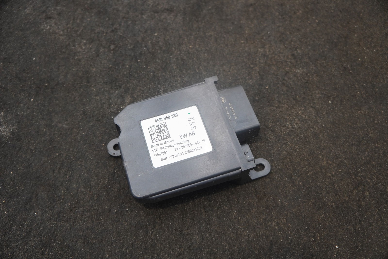 Front Right Seat Occupant Sensor Module 4M0959339 Lamborghini Urus *Note