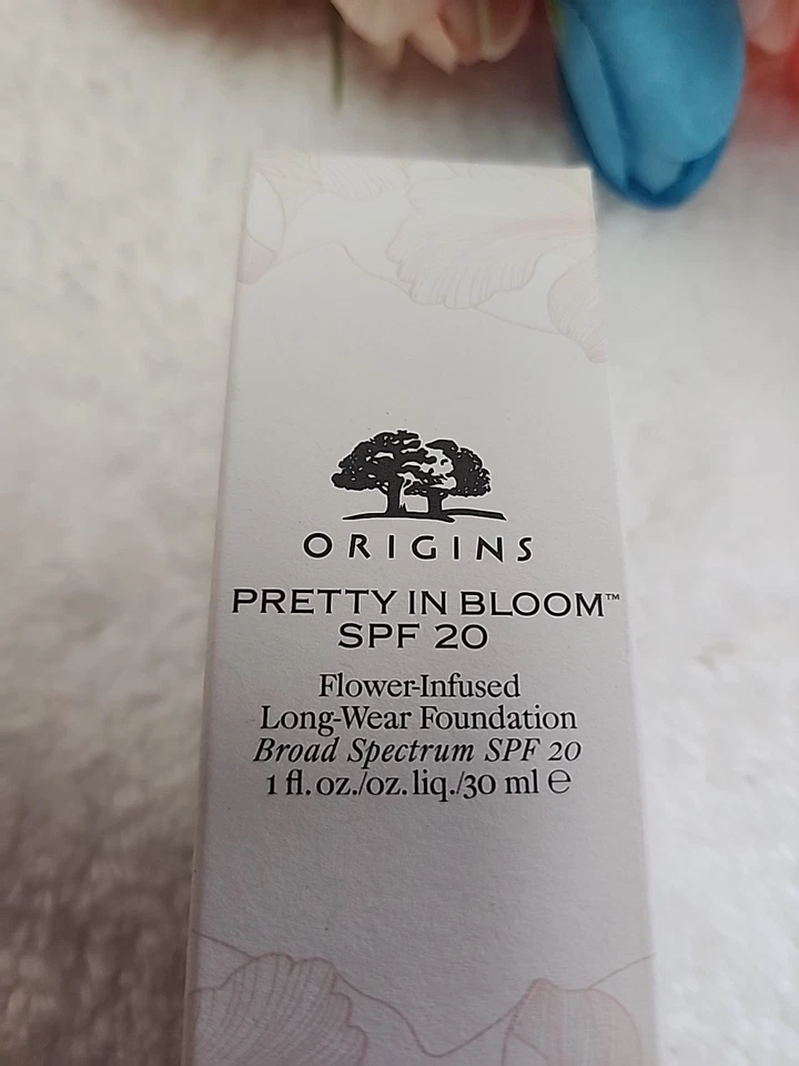 ORIGINS PRETTY IN BLOOM SPF20 Long Wear Foundation Shade 710 Very Deep Cool - Image 2 of 4