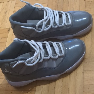 Jordan Air Jordan 11 Herren Sneaker Grau Mid Top Schnürung EU 43 gepolstert