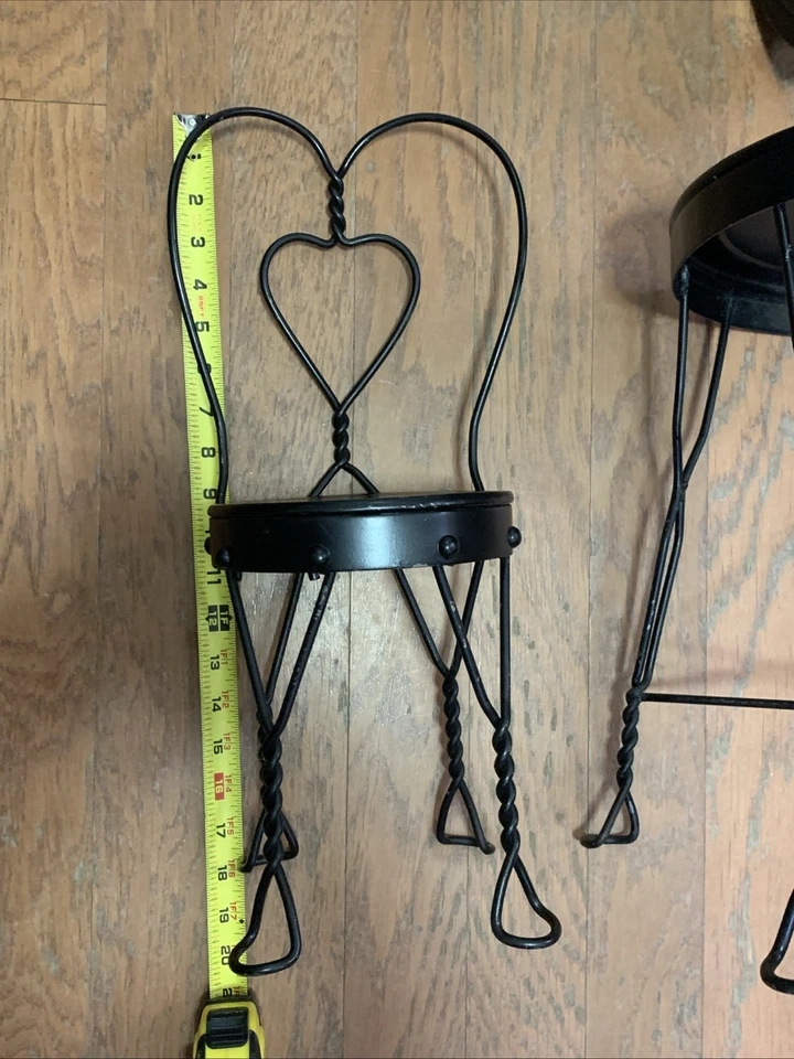 Miniature Vintage Ice Cream Parlor Table and 3 Chairs. Doll Furniture. - Image 4 of 4