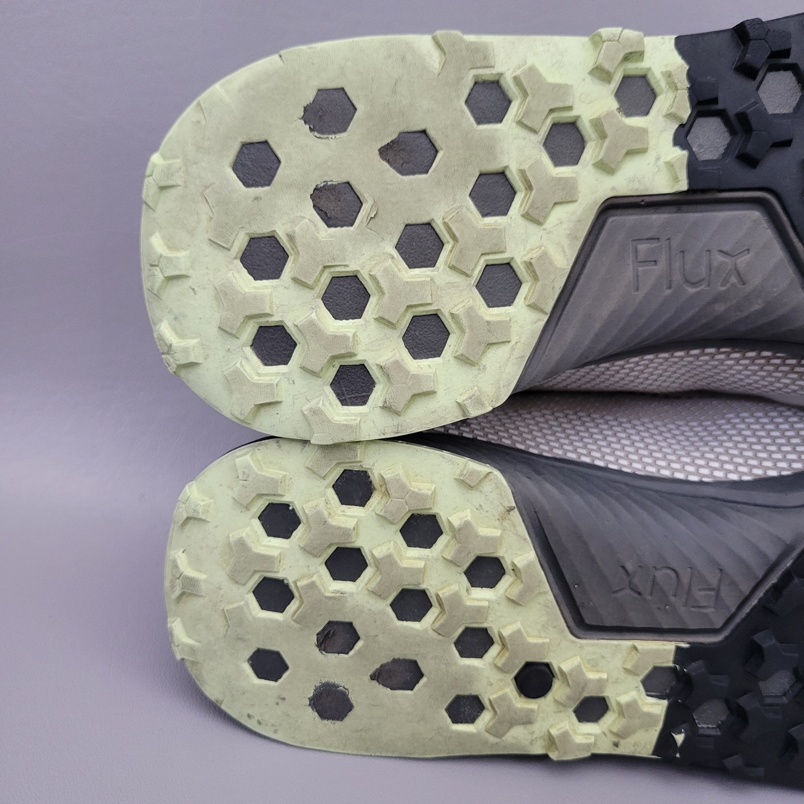 Flux Adapt Trail runner Men size 11 Gray Green Knit Running Sneakers Athletic